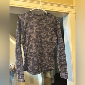 Camo LuLu athletic top